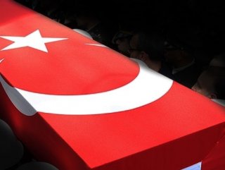 PKK'lıların gösterisinde bir polis şehit oldu