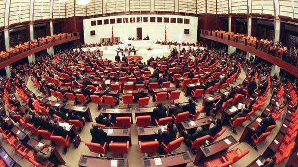 AK Parti'de referandum teyakkuzu