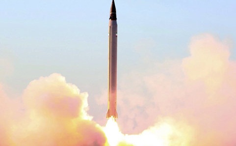 İran, ABD'ye füzeyle yanıt verecek!