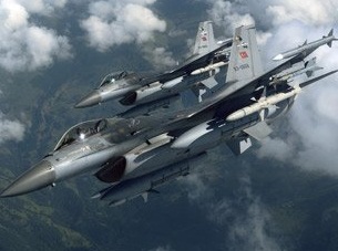 Savaş uçakları PKK mevzilerini vurdu