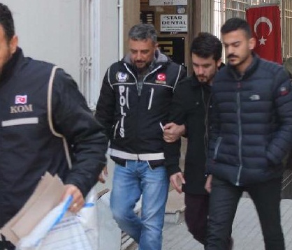 Denizli'de 8 avukata ByLock'tan gözaltı