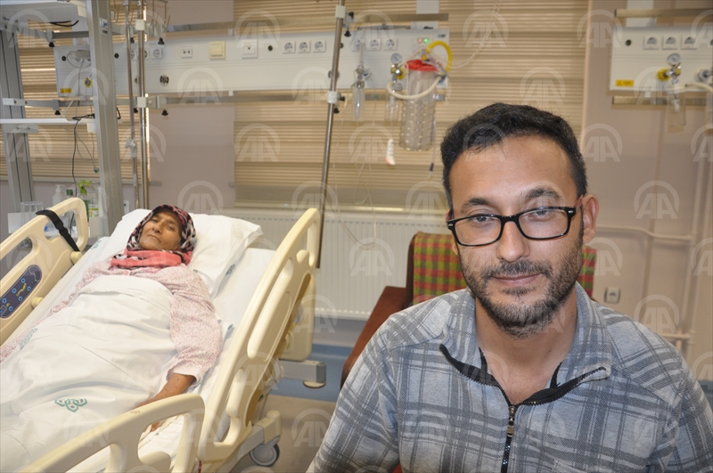 Annelerine "hayat vermek" için sıraya girdiler