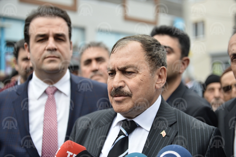 ABD'nin Suriye'de rejime ait hava üssünü vurması