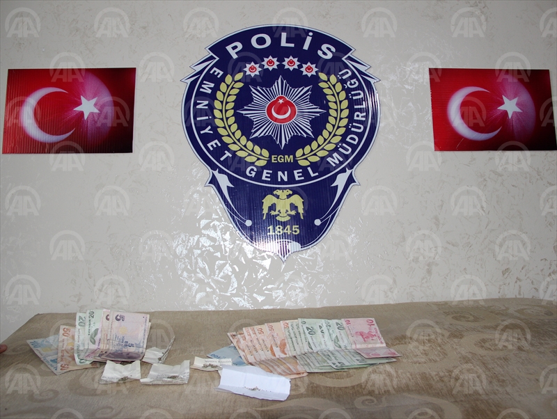 Sivas'ta uyuşturucu operasyonunda 3 gözaltı