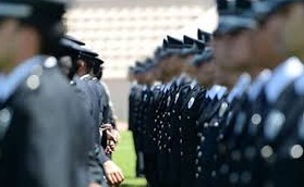 '3 renkli listede 70 bin polis'