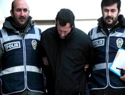 "vali Yardımcısıyım" Diyerek 54 Bin Tl Dolandırdı