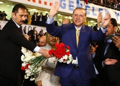 AK Parti'nin yeni MKYK listesi belli oldu