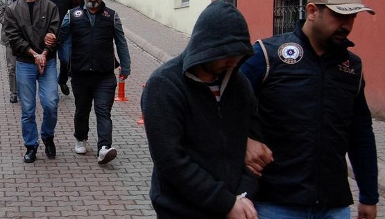 Kayseri'de FETÖ şüphelisi 22 polis adliyede