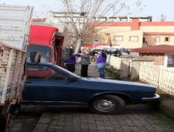 Kaldırıma Park Eden Sürücüler Yayaların Tepkisini Çekti