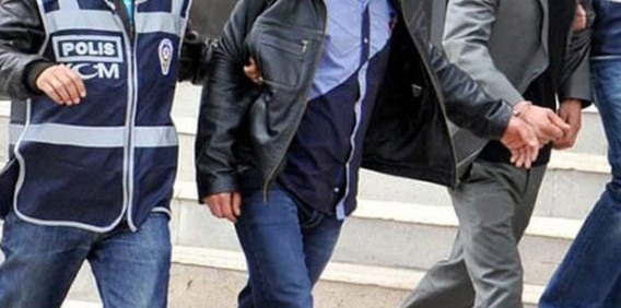 Yunanistan, sınırda yakaladığı FETÖ'cüleri botla geri gönderdi