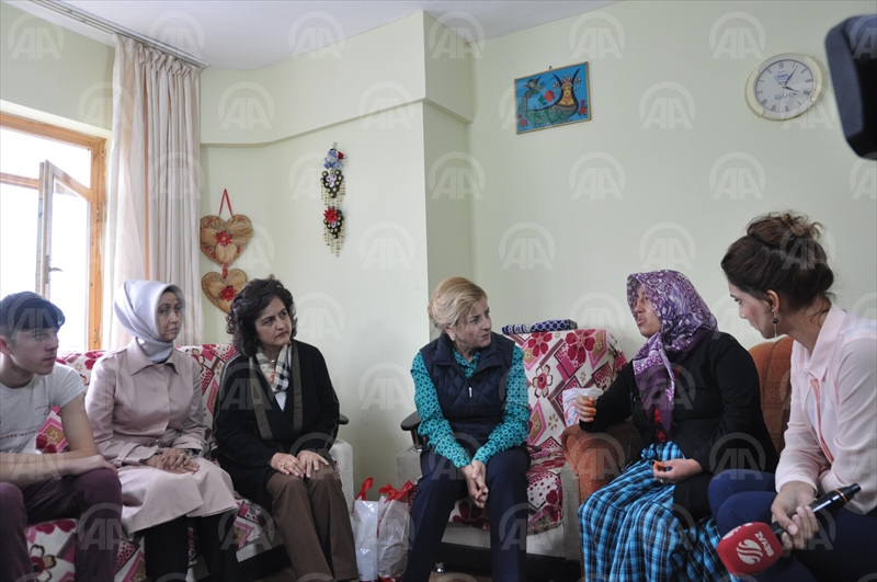 Nevin Gökçek'ten yoksul ailelere yardım