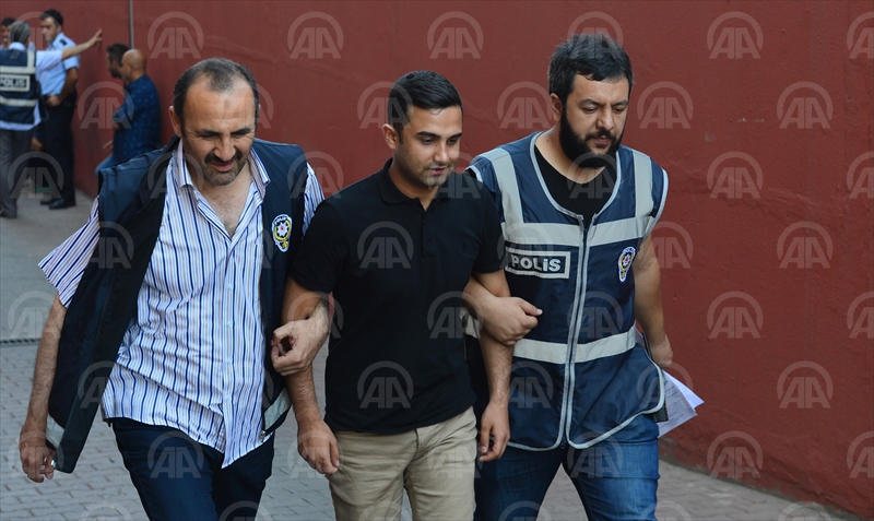 Kayseri'de 100 zanlıya FETÖ/PDY operasyonu