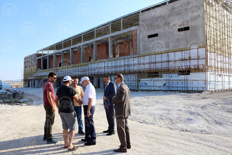 Vali Meral, spor yatırımlarını inceledi