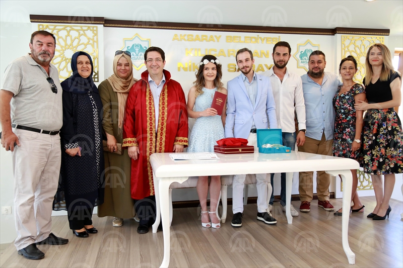 Evlenmek için "07.07.2017"yi seçtiler