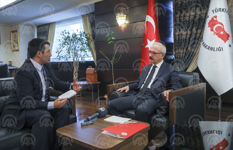 "İhanete karşı tüm dünyaya ders verdik"