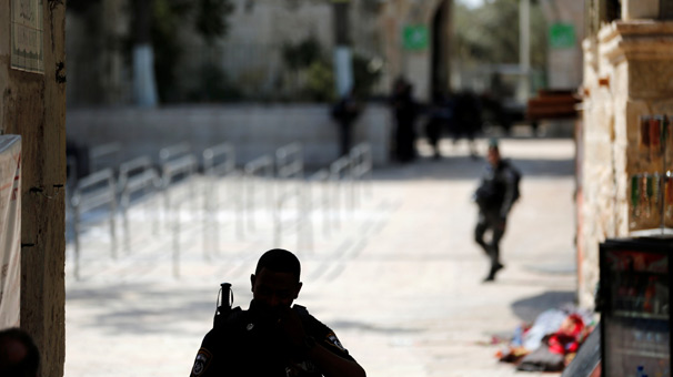 İsrail, Mescid-i Aksa'nın çevresini boşalttı!