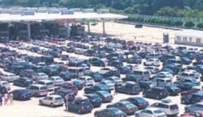 Havada ve karada bayram kuyruğu