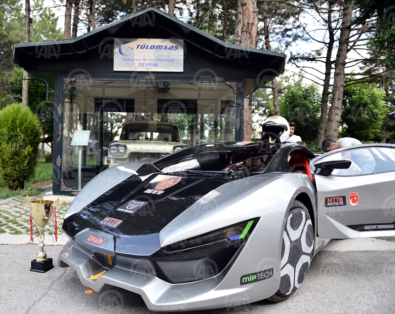 Elektrikli otomobil "MTTB-Dava", "Devrim" ile buluştu