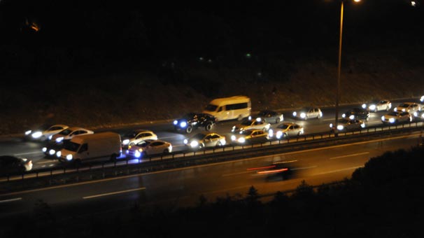 Çile başladı! Trafik kilit...