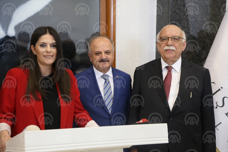 Bakanı Sarıeroğlu Eskişehir'de..