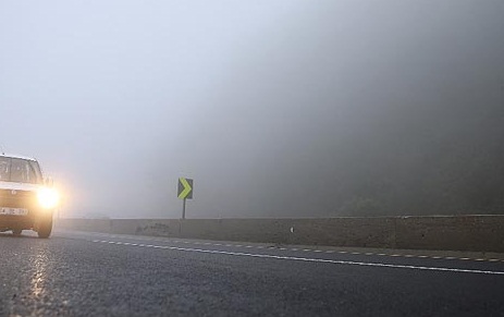 Bolu Dağı'nda sis ulaşımı aksatıyor