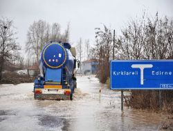 Oğulpaşa Deresi Taştı Edirne-Kırklareli Yolu Ulaşıma Kapandı!