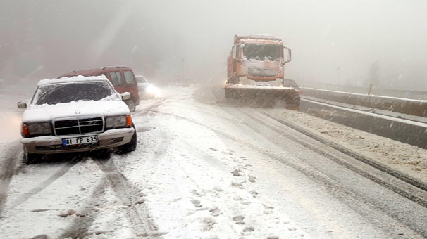 Kar Türkiye'yi fena etkiledi!