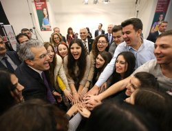 BU ONUR KARŞIYAKA'NIN...