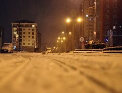 İstanbul'da Yoğun Kar Yağışı Etkili Oldu!