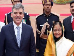 Cumhurbaşkanı Gül, Hindistan'da Resmi Temaslara Başladı