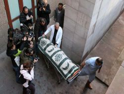 İntihar Eden Albayın Cenazesini Mesai Arkadaşı Teslim Aldı!