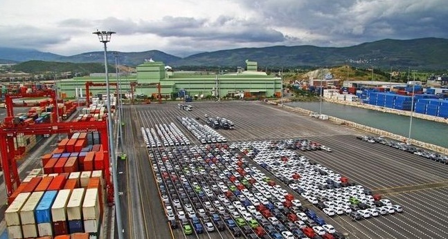 Gümrük Bakanlığı: Dış ticaret açığı Nisan'da yüzde 32 arttı