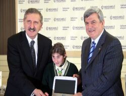 Özel Eğitim Öğrencilerine Laptopları Verildi
