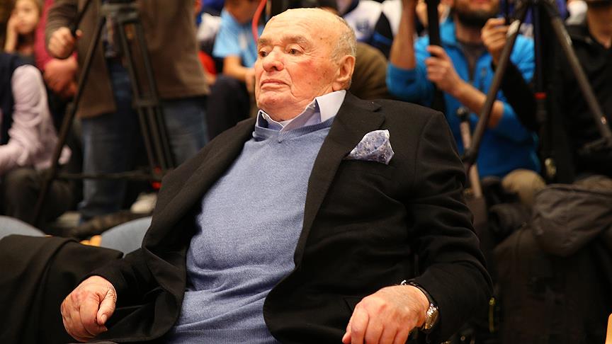 İş adamı Şarık Tara hayatını kaybetti!