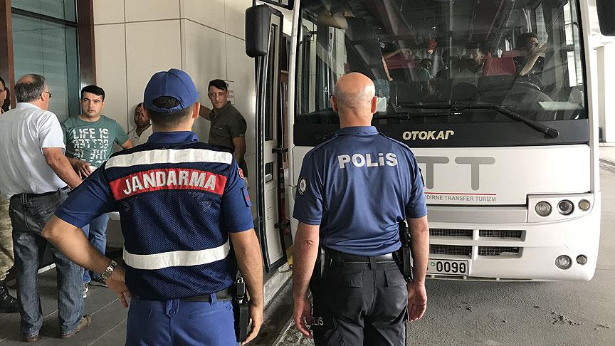 Hastanelerde jandarmalar da görev yapmaya başladı