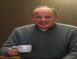 "Bir Başbakan Eşi, Sadece Türkiye'de Askerî Hastaneye Giremez!"