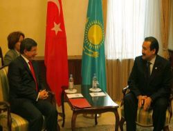 Davutoğlu, Kazakistan Başbakanı Masimov İle Görüştü