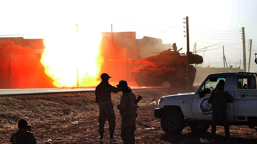 'Fırat Kalkanı' teröristlerin planlarını altüst etti!