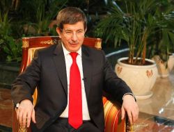 Davutoğlu: Kazakistan'ın Dünyada Yükselen Bir Yıldız Olmasını İstiyoruz
