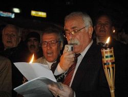 Kesk Üyeleri, Tekel İşçilerine Destek İçin Meşaleli Yürüyüş Yaptı