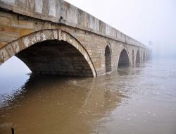 Edirne-Bosna Köyü Yolu Sular Altında Kaldı