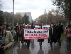 İstanbul'dan Gelen Avukatlar, Tekel İşçilerine Destek İçin Başkent'te Eylem Yaptı!