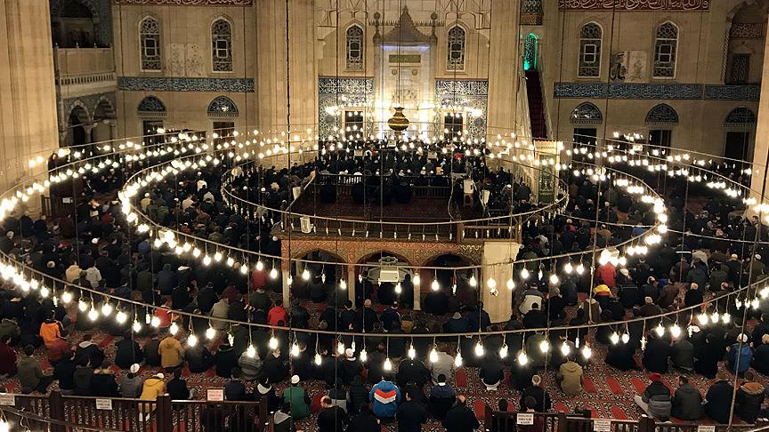Mevlit Kandili dualarla idrak edildi