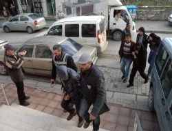 Düşük Faizle Kredi Vadiyle Dolandırıcılık Yapan Şebeke Çökertildi!