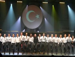 Erzincanlılar Kurtuluş Günlerini Anadolu Ateşi İle Kutladı