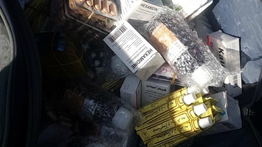 Otobüsteki yolcudan binlerce kaçak ilaç çıktı!