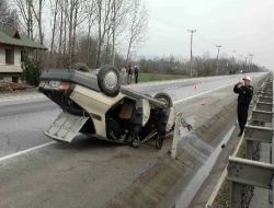 Sakarya'da İki Ayrı Kazada 3 Kişi Yaralandı