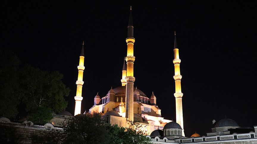 "Bugün Berat Kandili"