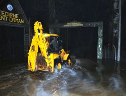 Meriç Nehri Taşmaya Başladı, Karaağaç Yolu Sular Altında Kaldı!