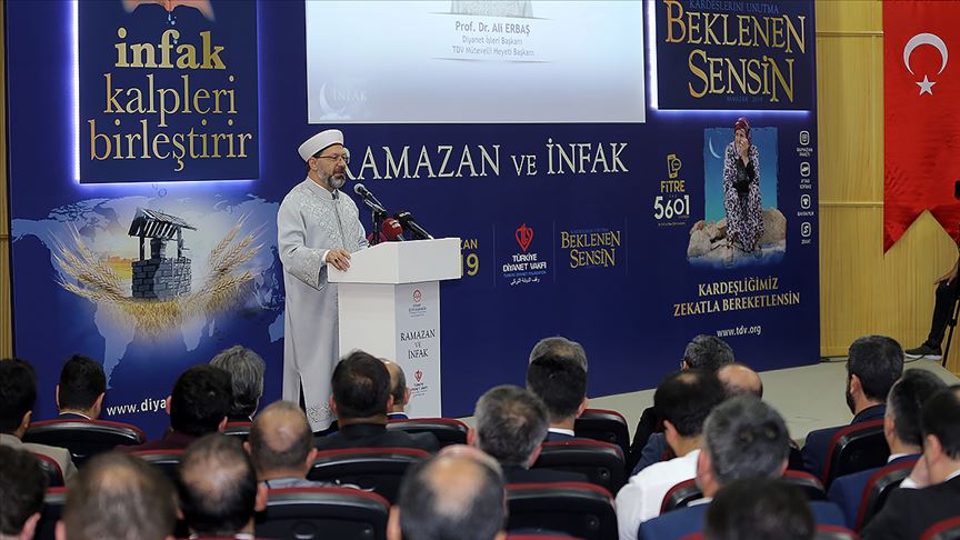 Diyanet İşleri Başkanı Erbaş: Bir fitre bedeli 23 Türk Lirasıdır